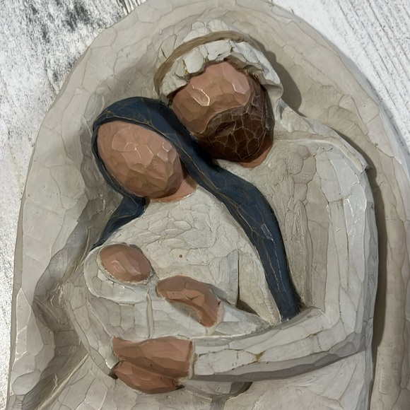 Willow Tree The Holy Family. A Child Is Born - Picture 2 of 7